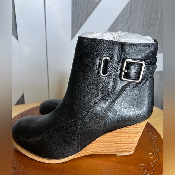 NWT Diba Balen Leather Ankle Wedge Boot size 8.5 - Picture 2 of 7